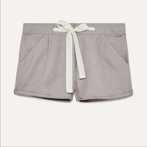 Wilfred| Aritzia| Light Gray Linen ‘Allegra’ Shorts Sz 6 - Picture 5 of 5